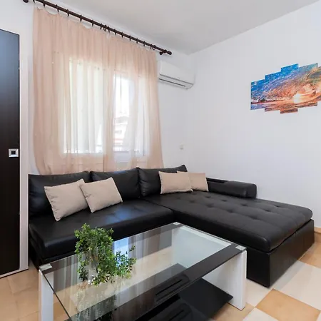 Silvia's Haus * Neos Marmaras