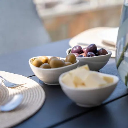 Silvia's Haus 아파트 네오스마르마라스