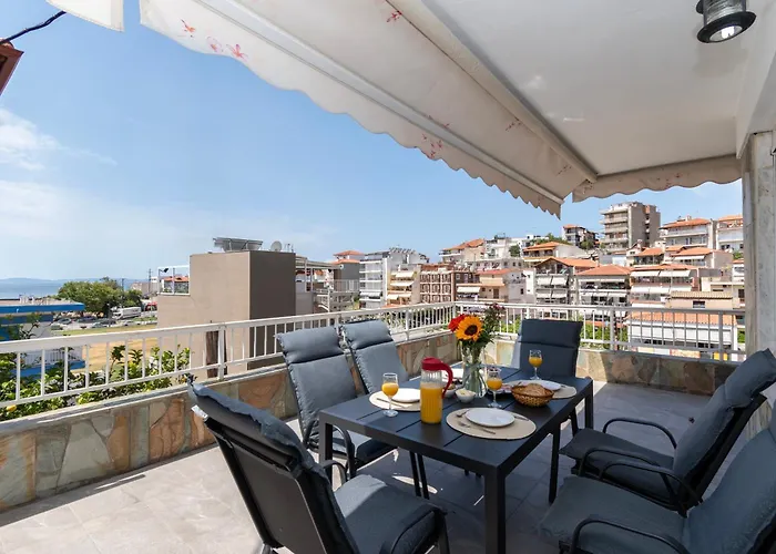 Silvia's Haus Néos Marmarás